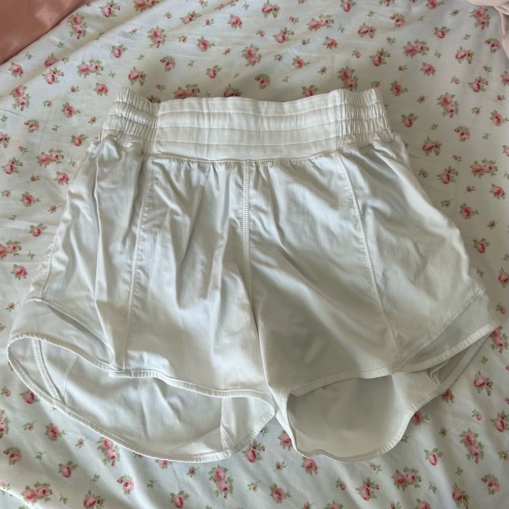 Women’s Hotty Hot High-Rise Lined Short 4" Lululemon